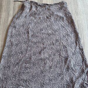 Urban Romantics Wrap Skirt Black and Tan Design Size Medium